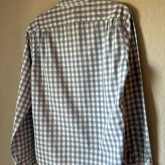 Excellent condition J Crew button down - Picture 5 of 6